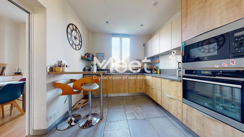 Maison - 94 m² - 5 pièces