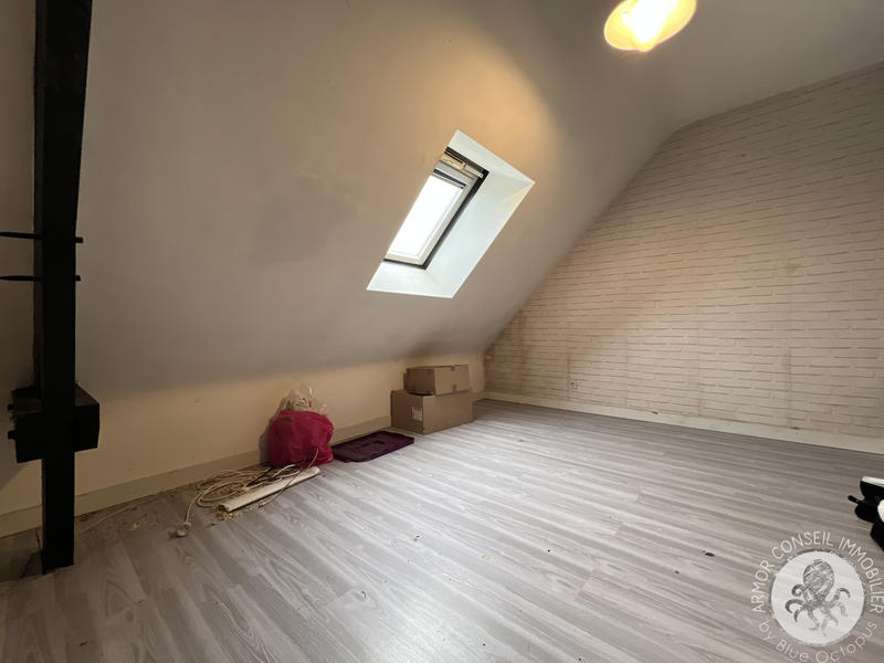 Maison - 94 m² - 5 pièces