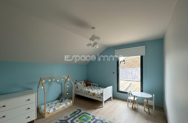 Maison - 200 m² - 6 pièces