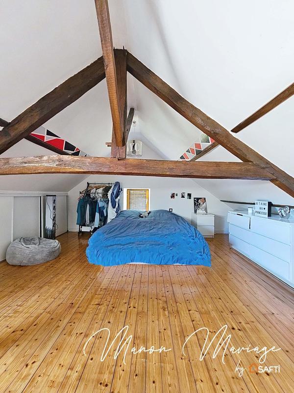 Maison - 216 m² - 5 pièces