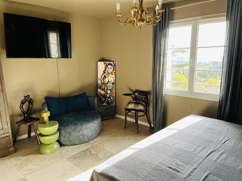 Villa - 217 m² - 7 pièces