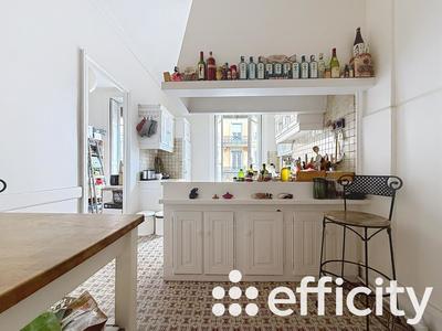 Appartement bourgeois - 179 m² - 6 pièces