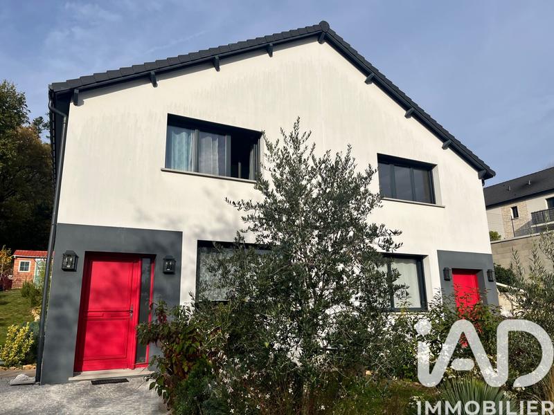 Maison - 170 m² - 8 pièces