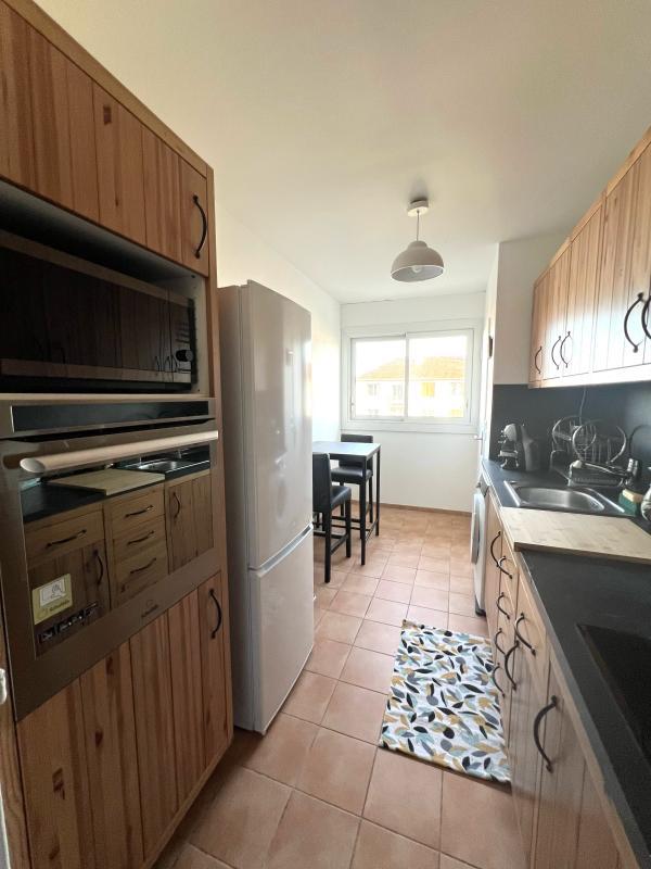 Appartement - 80 m² - 4 pièces