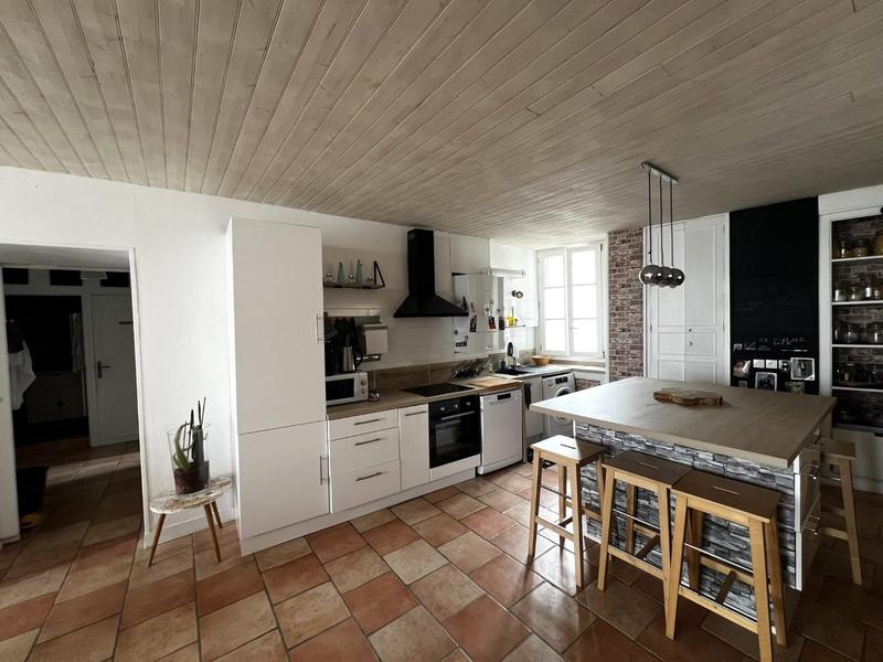 Appartement - 88 m² - 5 pièces