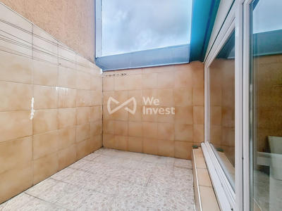 Appartement - 93 m² - 5 pièces