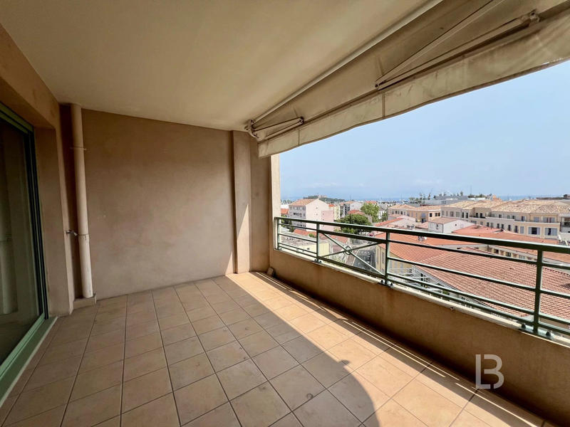 Appartement - 108 m² - 4 pièces