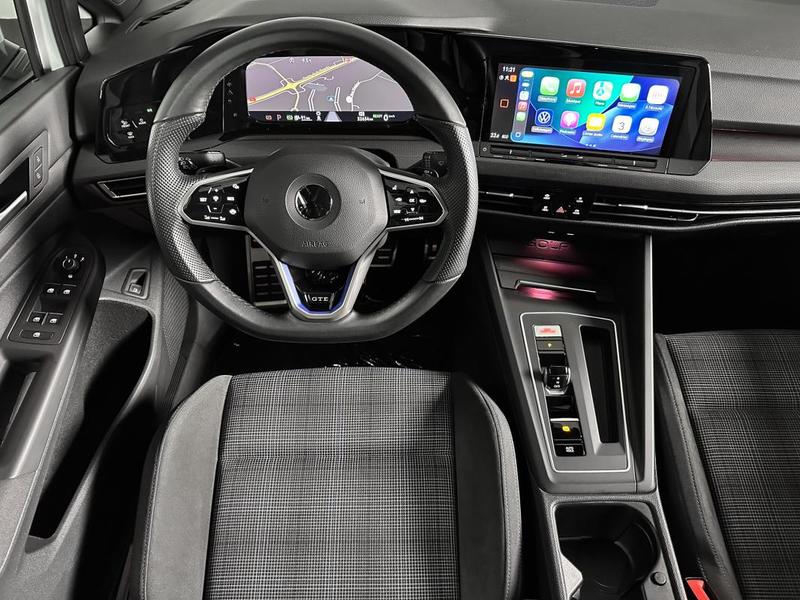 Volkswagen Golf 8 Gte 245ch Dsg E-Hybride Rechargeable Ja18p Digital Cockpit Regul Acc Gps Iq.Light