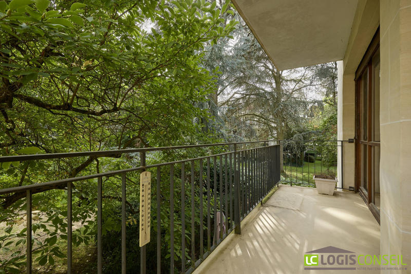 Appartement - 100 m² - 4 pièces