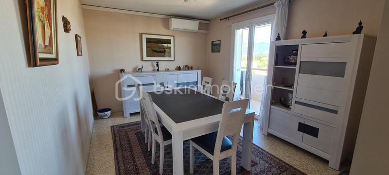 Appartement - 100 m² - 5 pièces