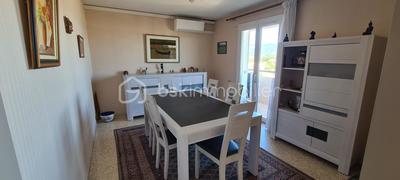 Appartement - 100 m² - 5 pièces