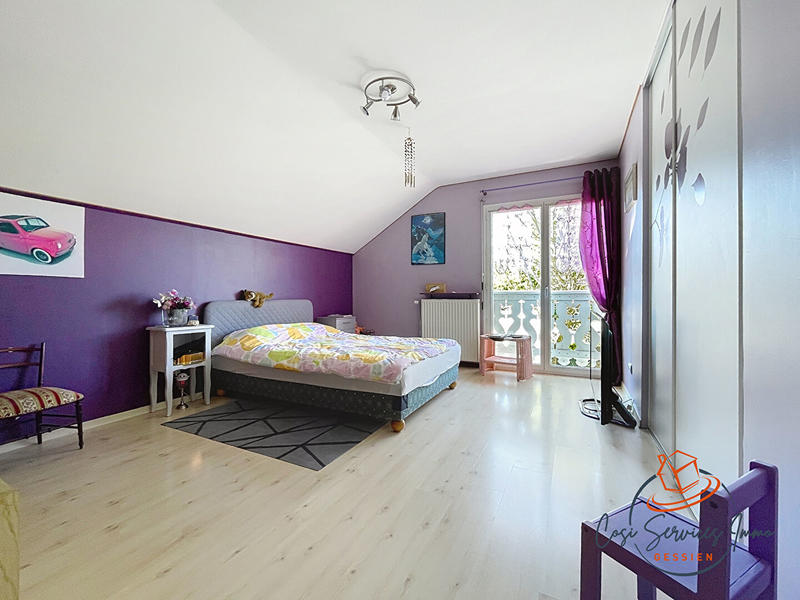 Maison - 166 m² - 7 pièces