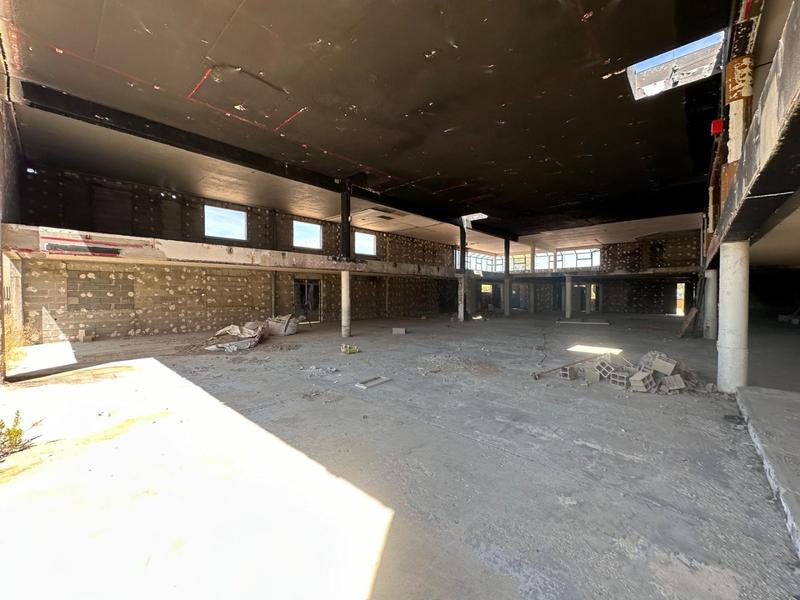 Local d'activités - 963 m²