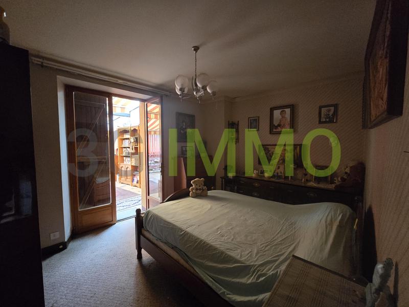 Maison - 150 m² - 8 pièces