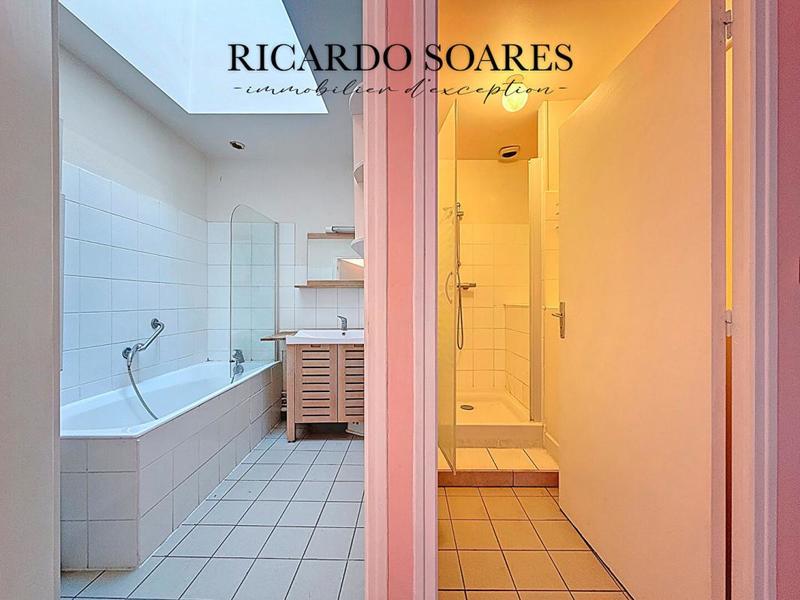 Propriété - 257 m² - 10 pièces