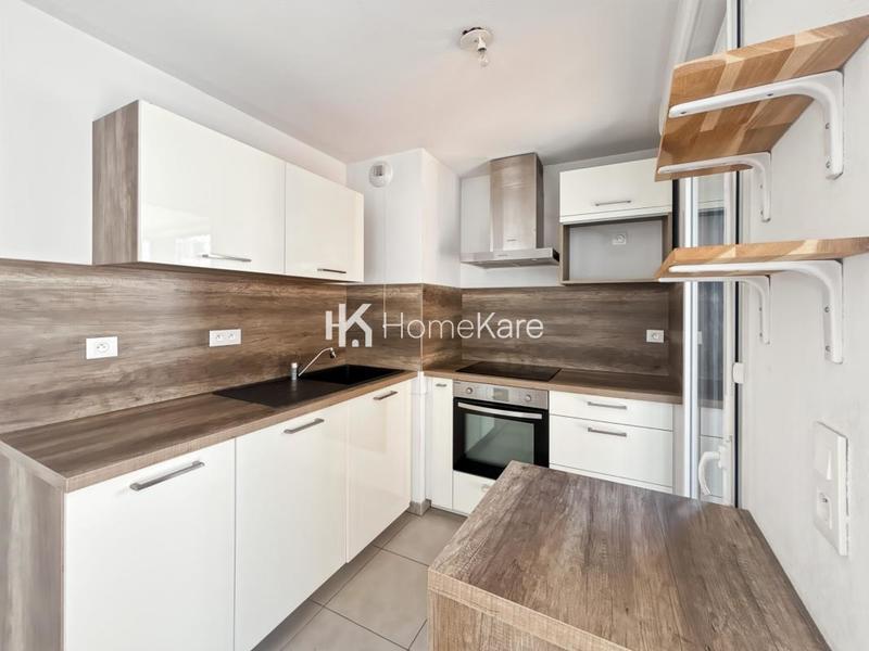 Appartement - 80 m² - 4 pièces