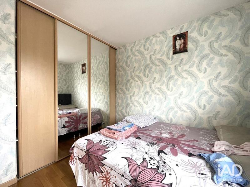 Maison - 233 m² - 7 pièces