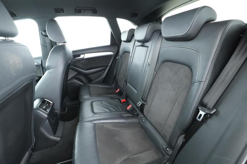 Audi Q5 2.0 Tdi s line Quattro s tronic 7 190 ch