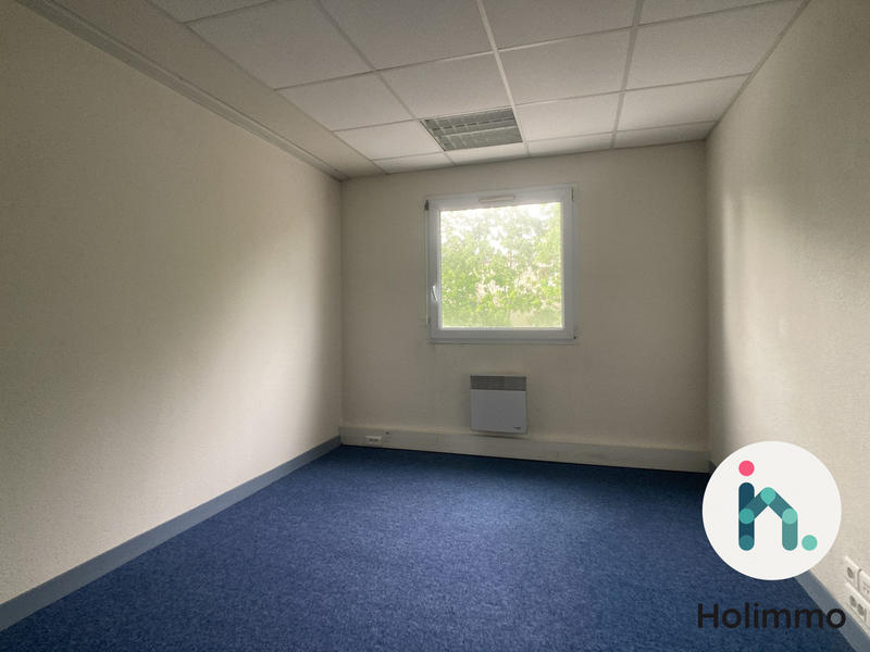 Bureau - 213 m²