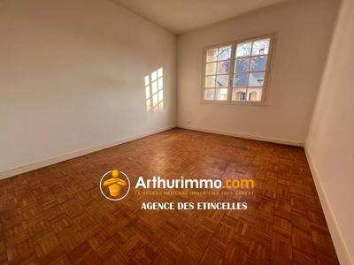 Maison - 92 m² - 5 pièces