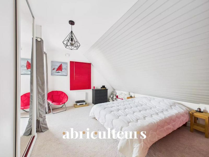 Maison - 258 m² - 7 pièces