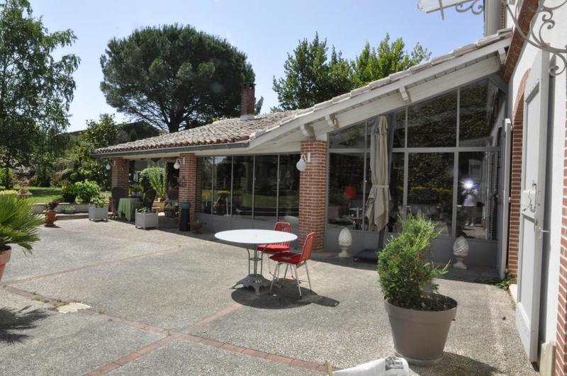 Maison - 525 m² - 10 pièces