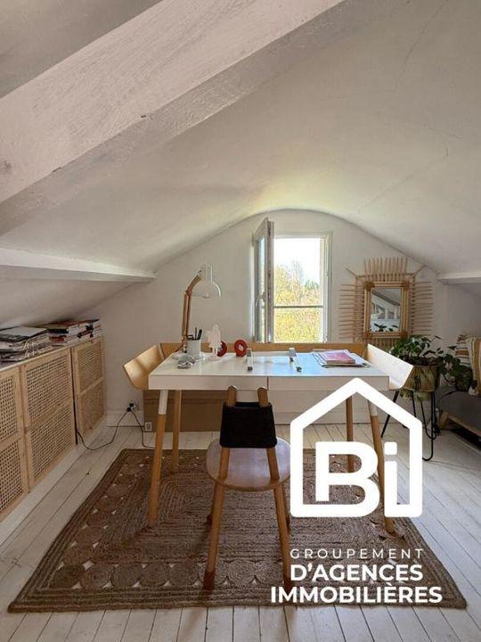 Maison - 96 m² - 4 pièces