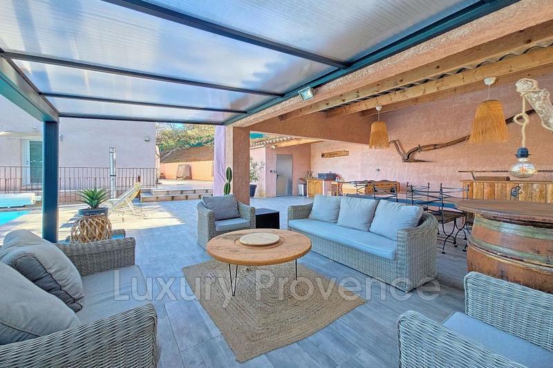 Villa - 170 m² - 7 pièces