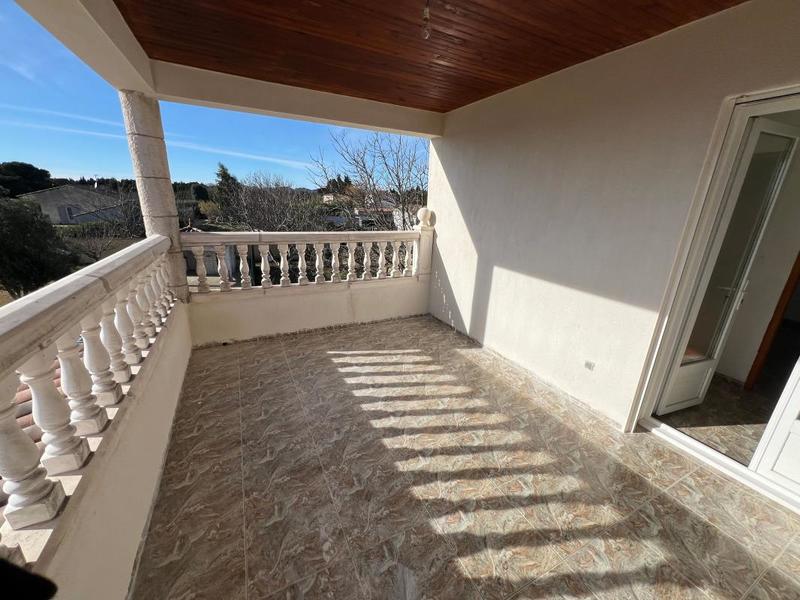 Maison - 250 m² - 9 pièces