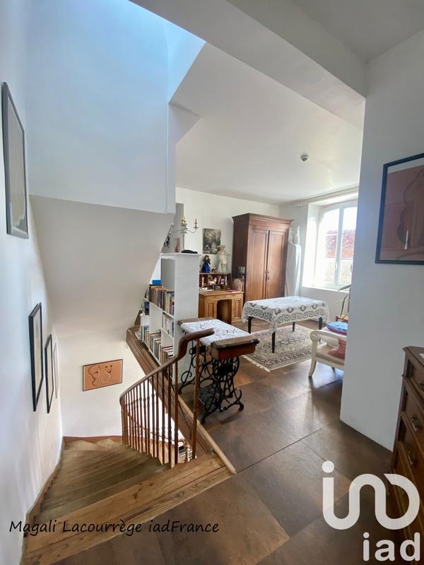 Maison - 550 m² - 11 pièces