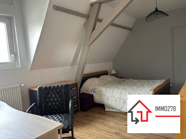 Maison - 230 m² - 7 pièces