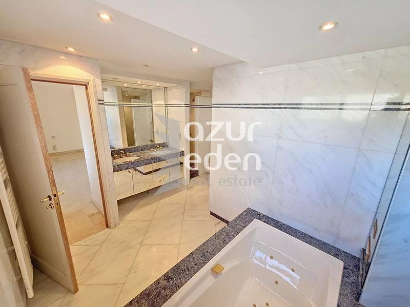 Appartement - 115 m² - 3 pièces