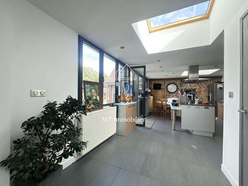 Maison - 205 m² - 4 pièces
