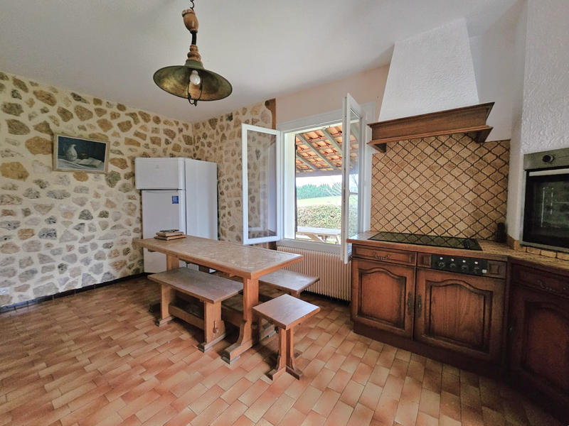 Maison - 400 m² - 18 pièces