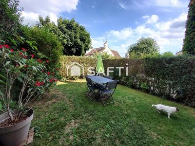 Maison - 93 m² - 5 pièces