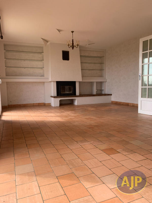 Maison - 103 m² - 5 pièces