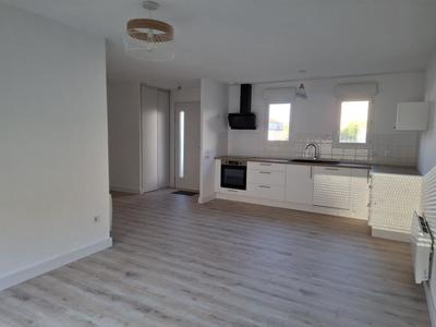 Maison - 65 m² - 3 pièces