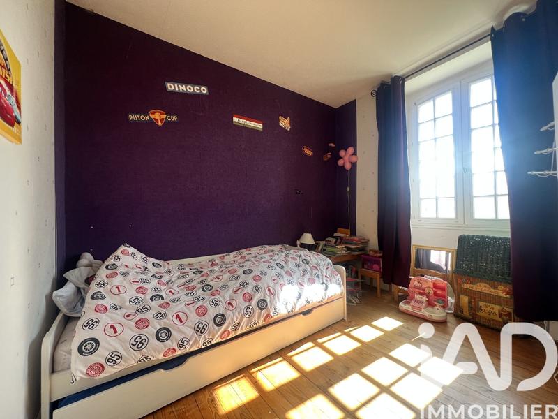 Maison - 252 m² - 12 pièces