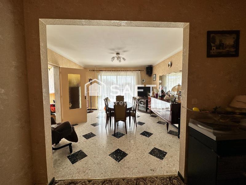 Maison - 111 m² - 5 pièces