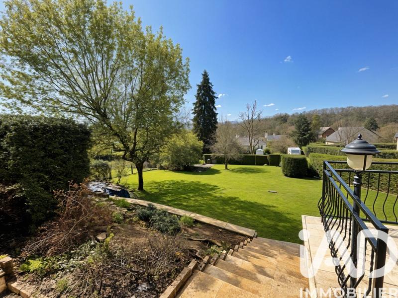 Maison - 141 m² - 7 pièces