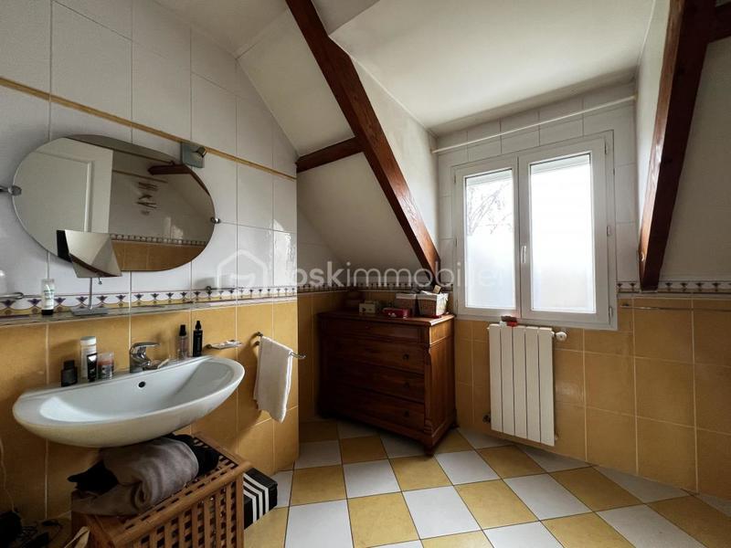 Maison - 145 m² - 7 pièces