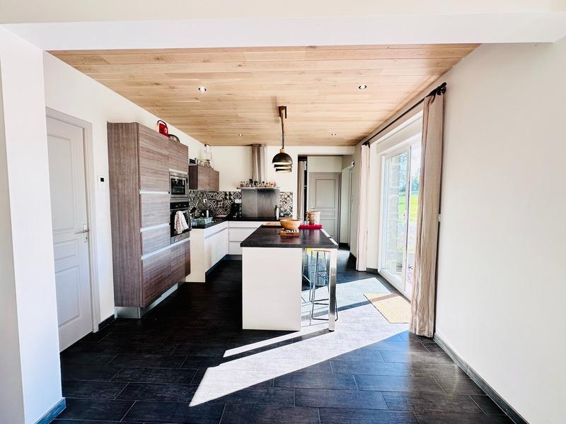 Maison - 174 m² - 6 pièces