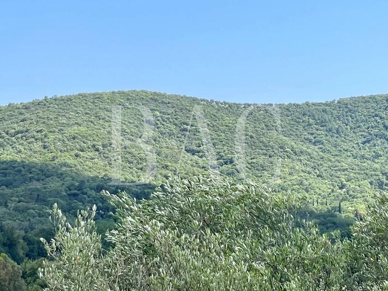 Villa - 235 m² - 8 pièces