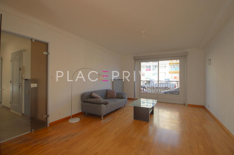 Appartement - 99 m² - 5 pièces