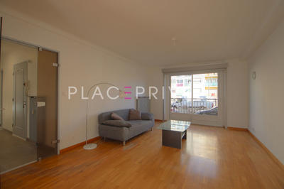 Appartement - 99 m² - 5 pièces