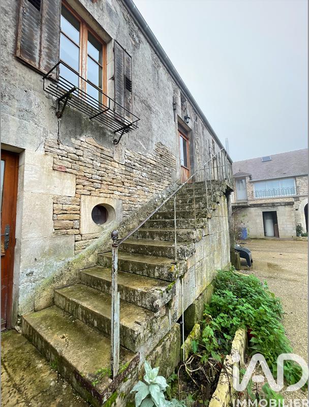 Maison de village - 220 m² - 10 pièces