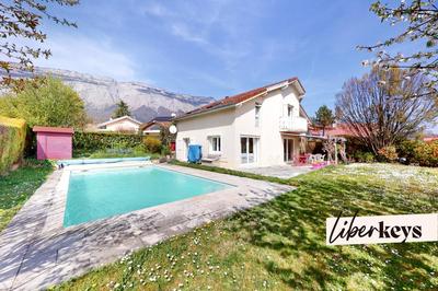 Villa - 190 m² - 7 pièces