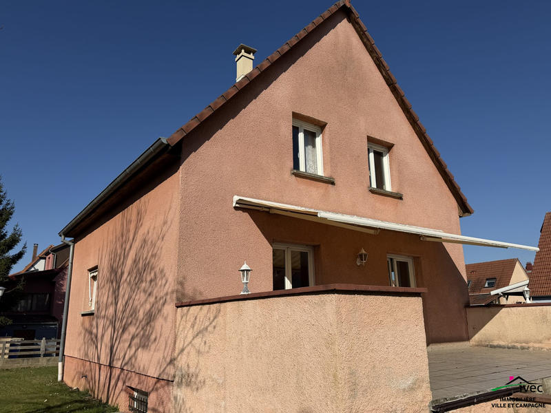 Maison - 93 m² - 5 pièces