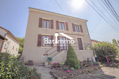 Maison - 180 m² - 7 pièces