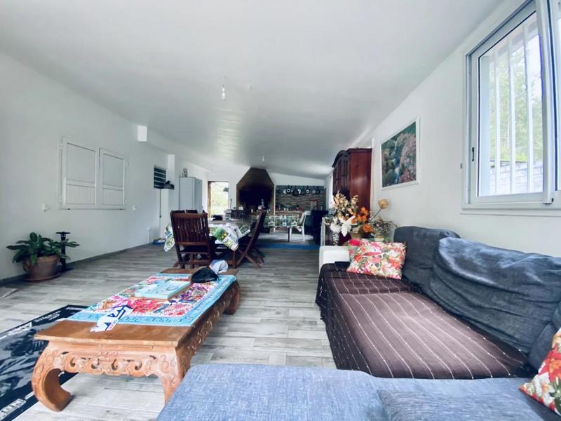 Maison - 190 m² - 6 pièces